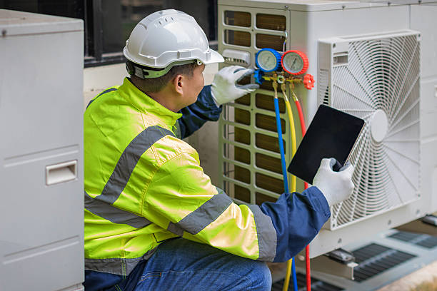 Professional Hvac technician working in Adamsville, OH